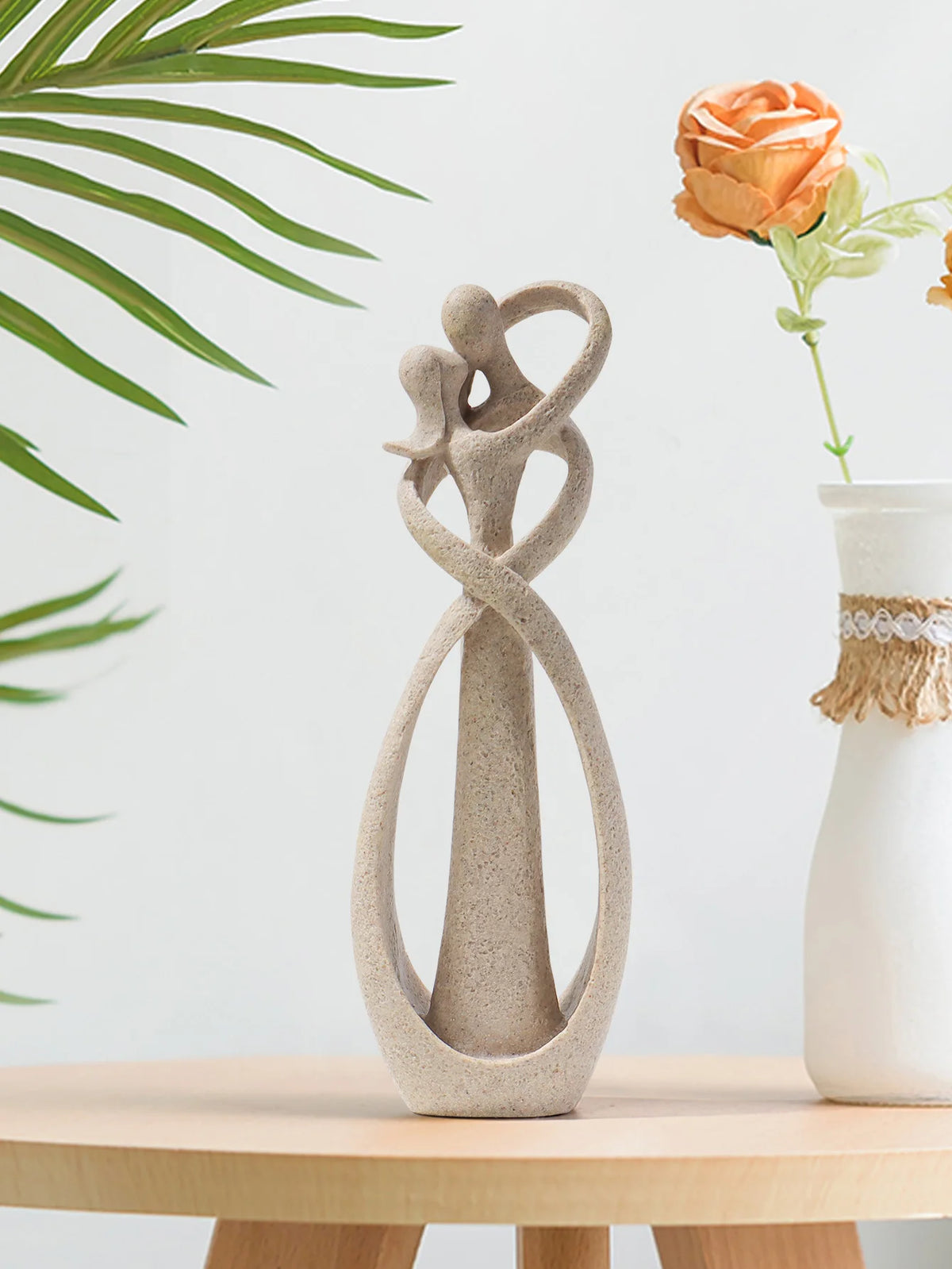 Nordic Style Creative Home Decor: Embracing Couple Sculpture for Office, Bookshelf, Living Room, Bedroom, Tabletop Decoration